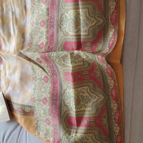 Pakistani khaadi net kurta by Threads and Motifs - Picture 6 of 11